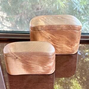 Handcrafted Michael Moss Curly Maple Nesting Lidded Trinket Boxes Signed